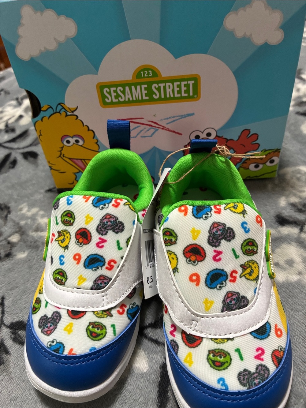 Sesame Street Kids Slip-On Sneakers in White, Green & Blue